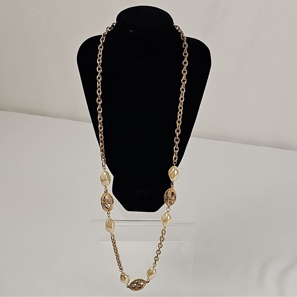 Gold Tone Filigree Faux Baroque Pearl Station Necklace 15" Vintage 1990s